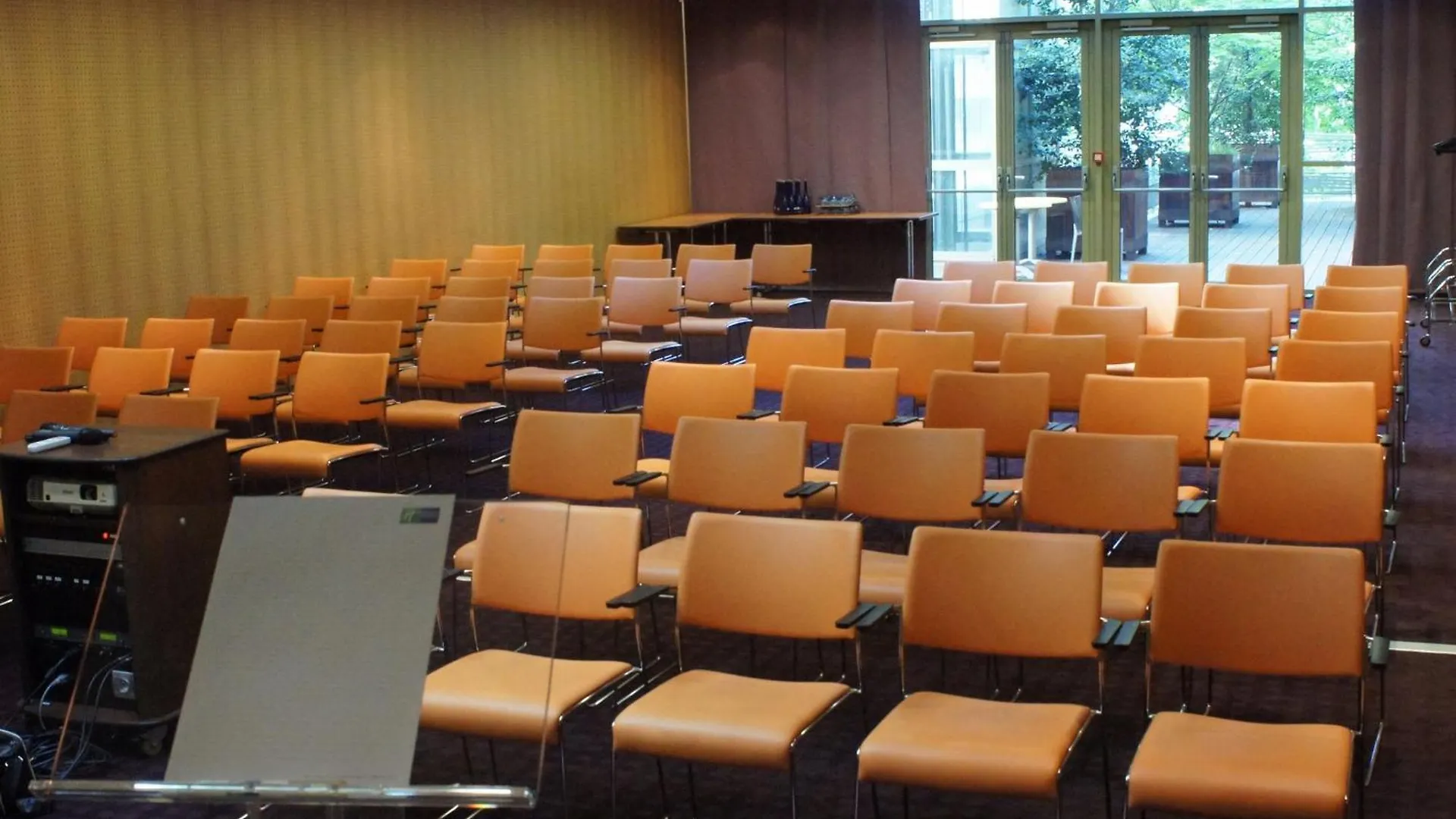 Express Paris-canal De La By Ihg Hotel 3*