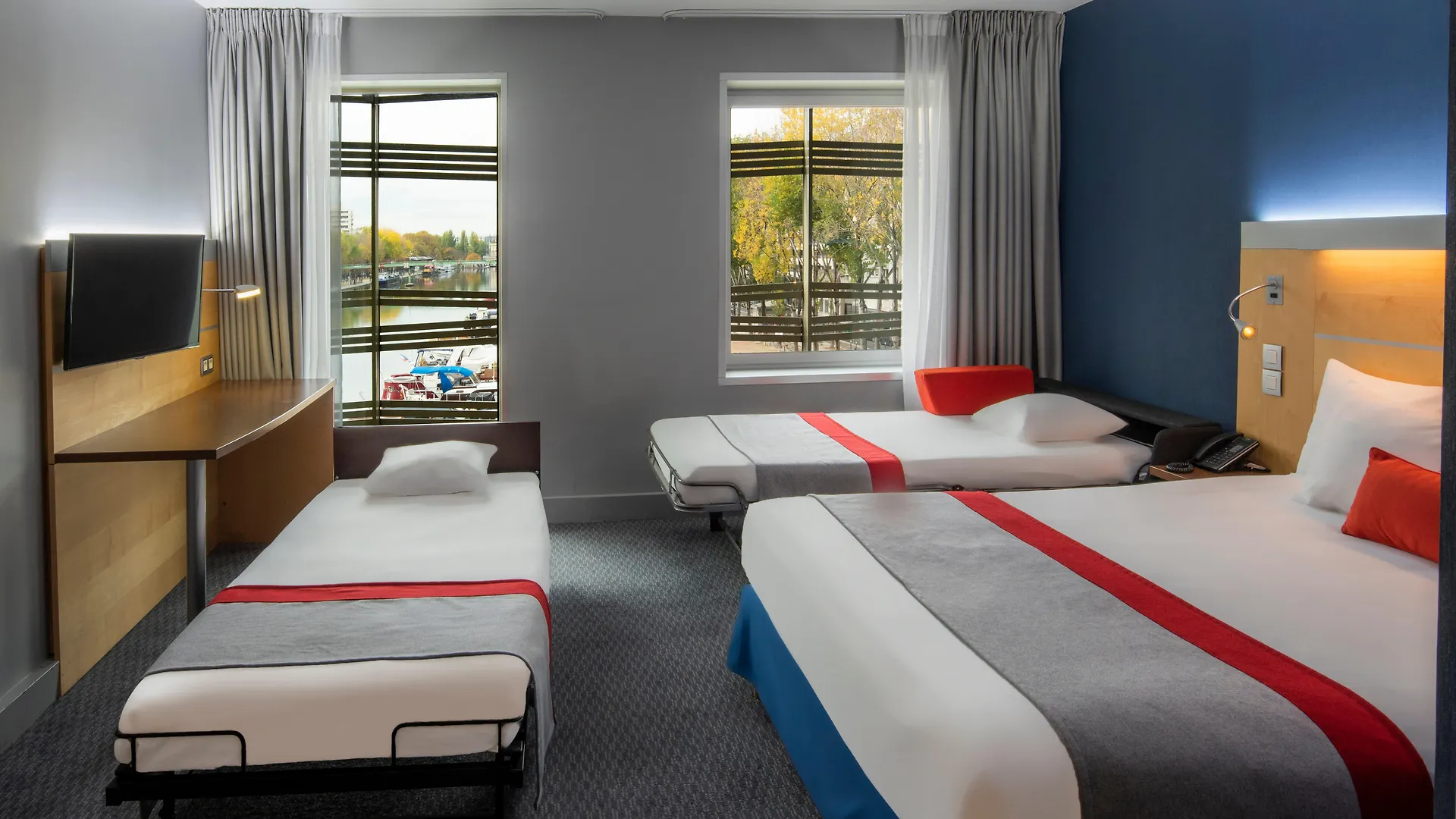 Express Paris-canal De La By Ihg Hotel