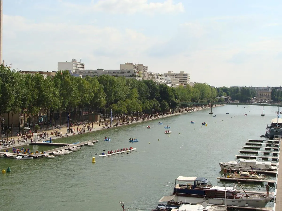 Express Paris-canal De La By Ihg Hotel Paris