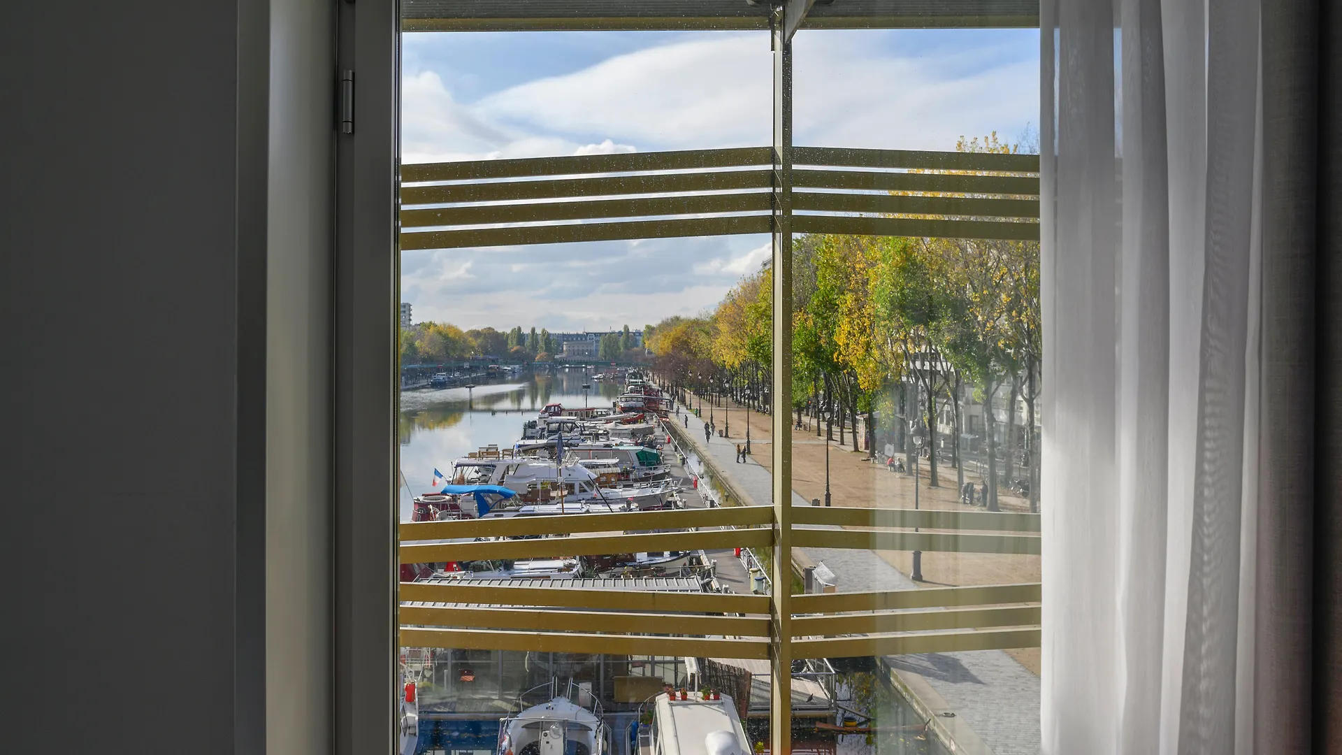Hotel Express Paris-canal De La By Ihg 3*