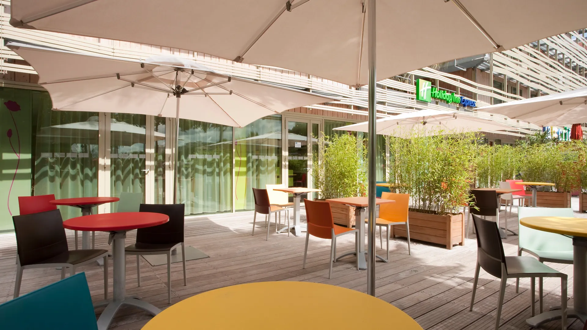 Express Paris-canal De La By Ihg 3*