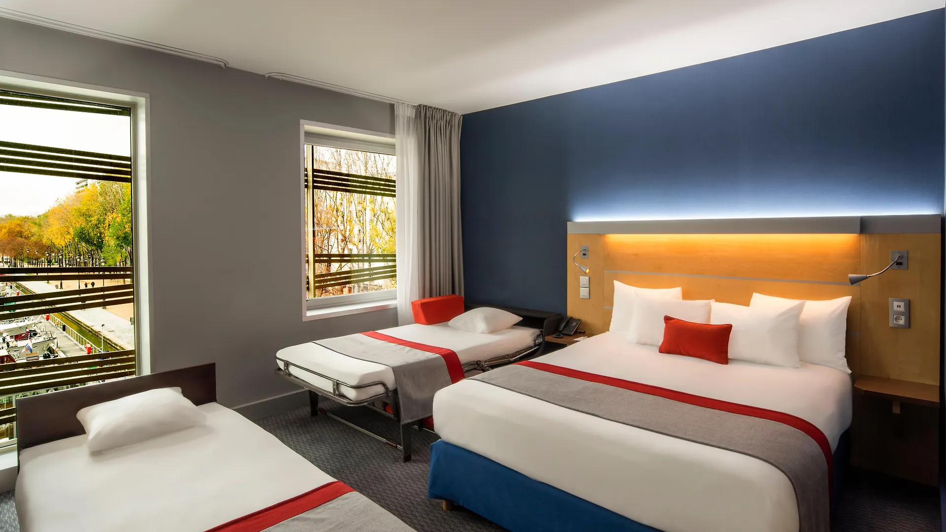Express Paris-canal De La By Ihg Hotel