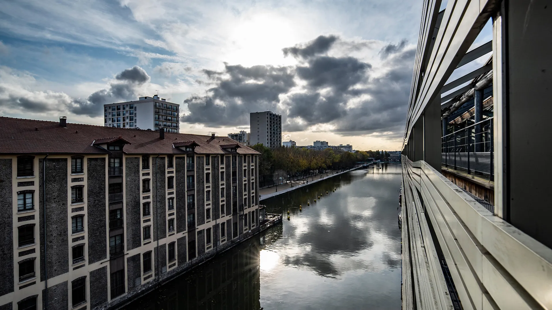 Express Paris-canal De La By Ihg Hotel Paris