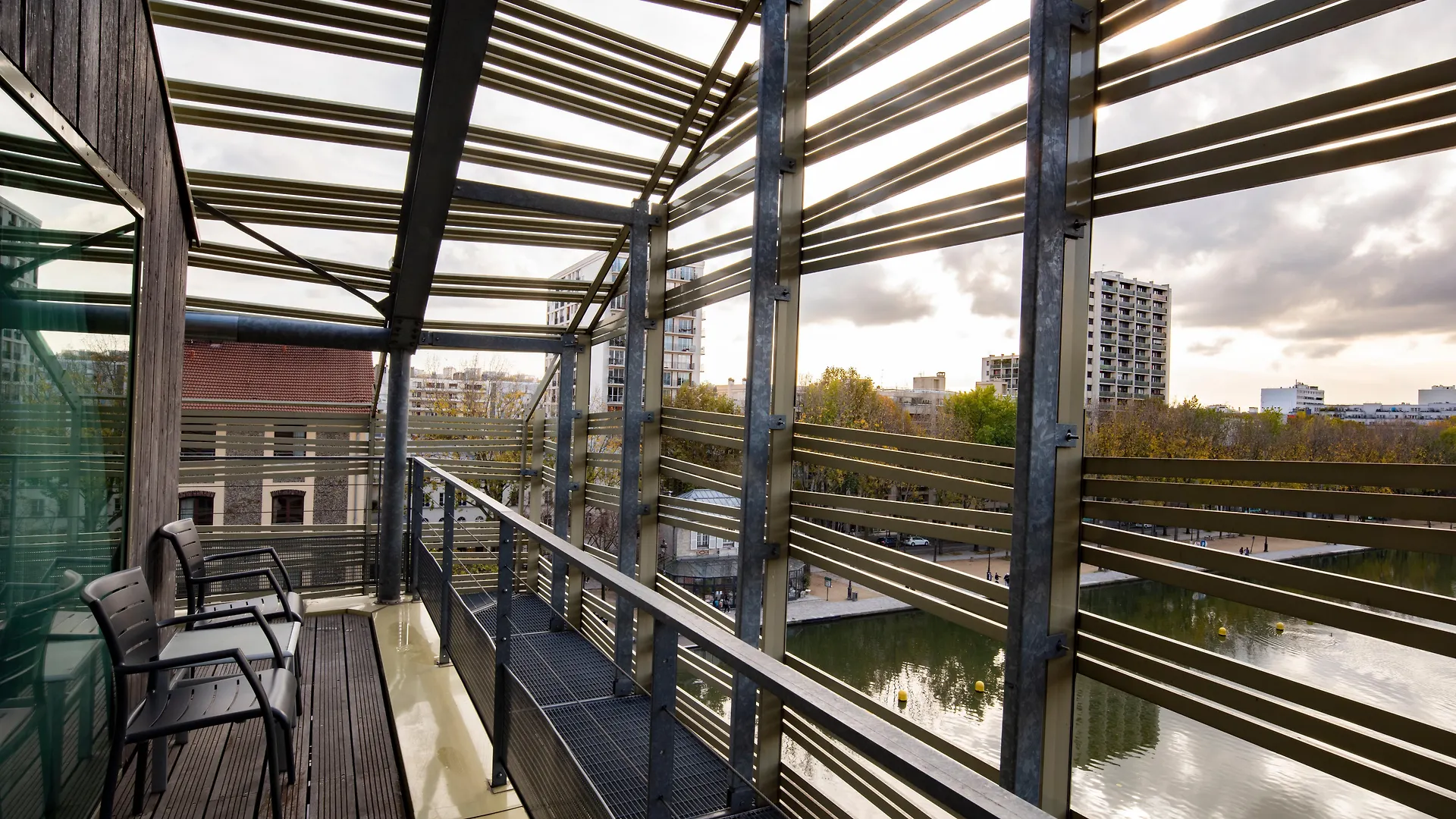 Express Paris-canal De La By Ihg Paris