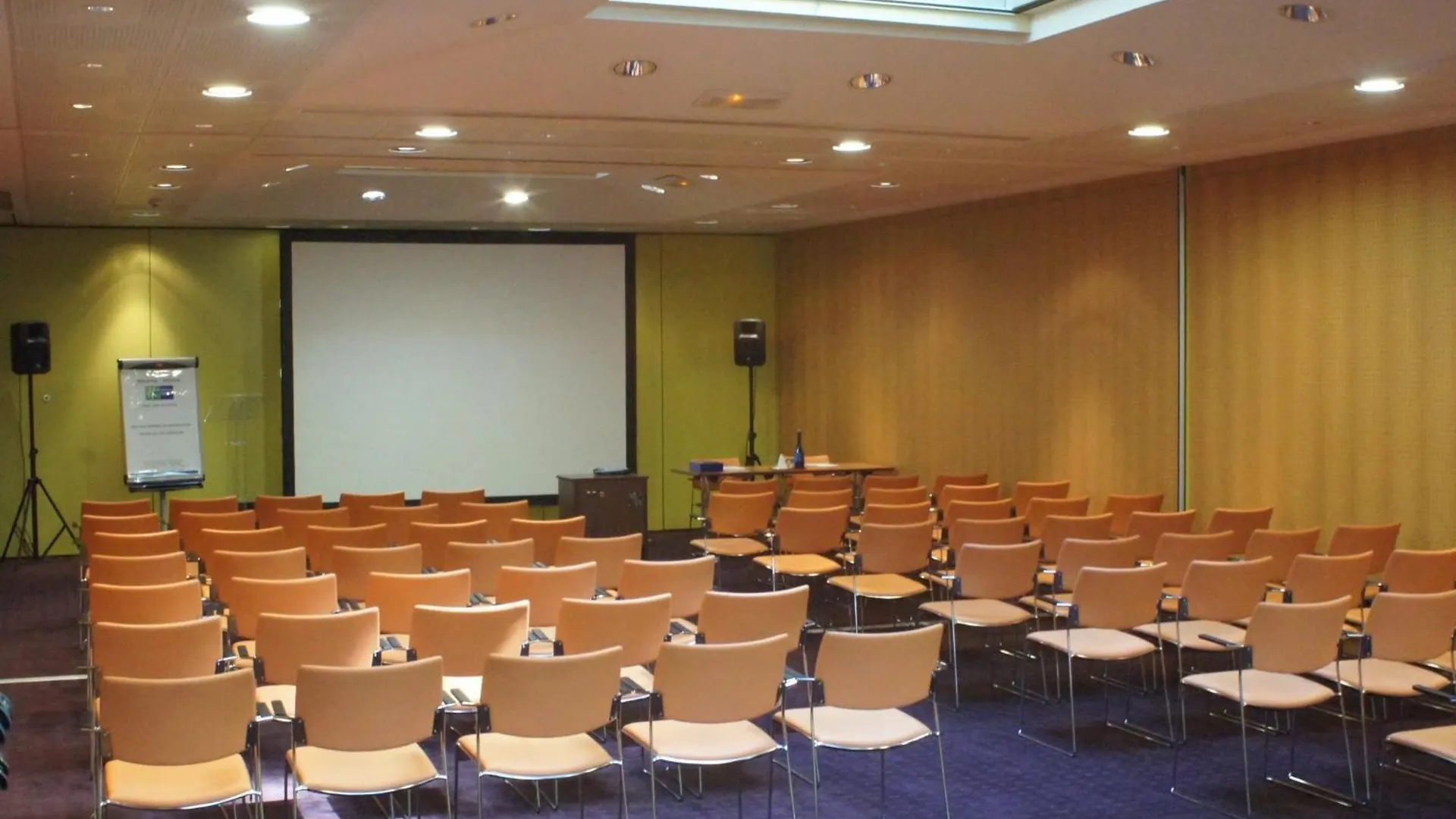 Express Paris-canal De La By Ihg Hotel 3*