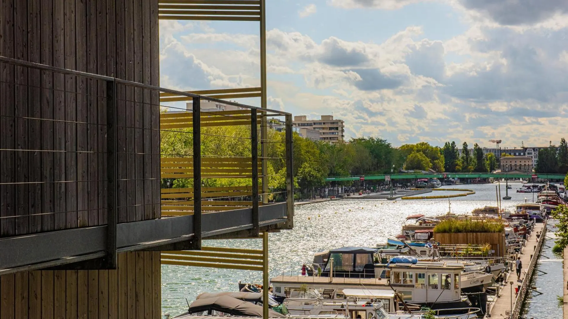 Hotel Express Paris-canal De La By Ihg