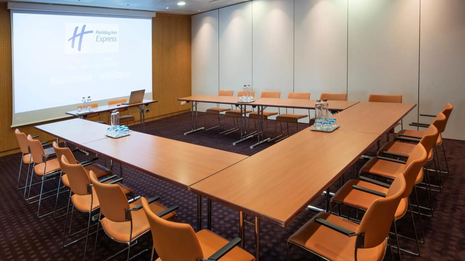 Express Paris-canal De La By Ihg 3* Paris