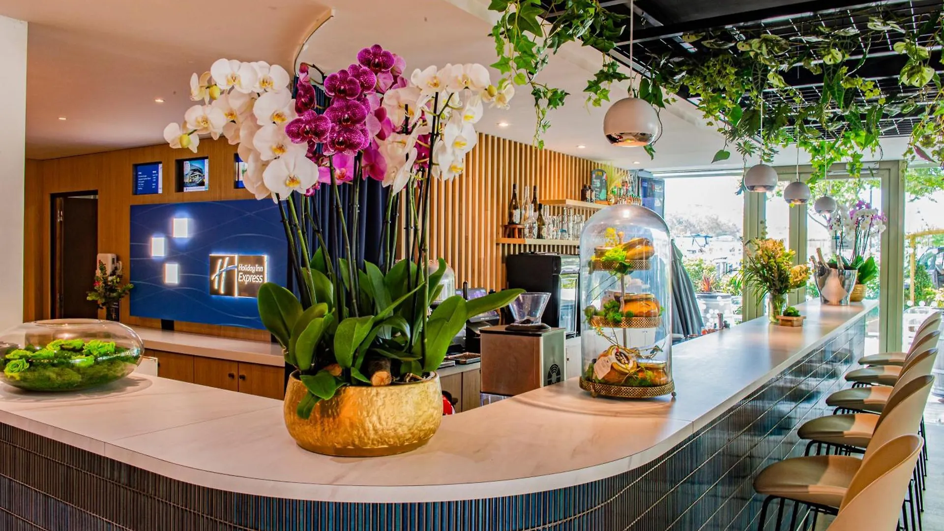 Express Paris-canal De La By Ihg Hotel