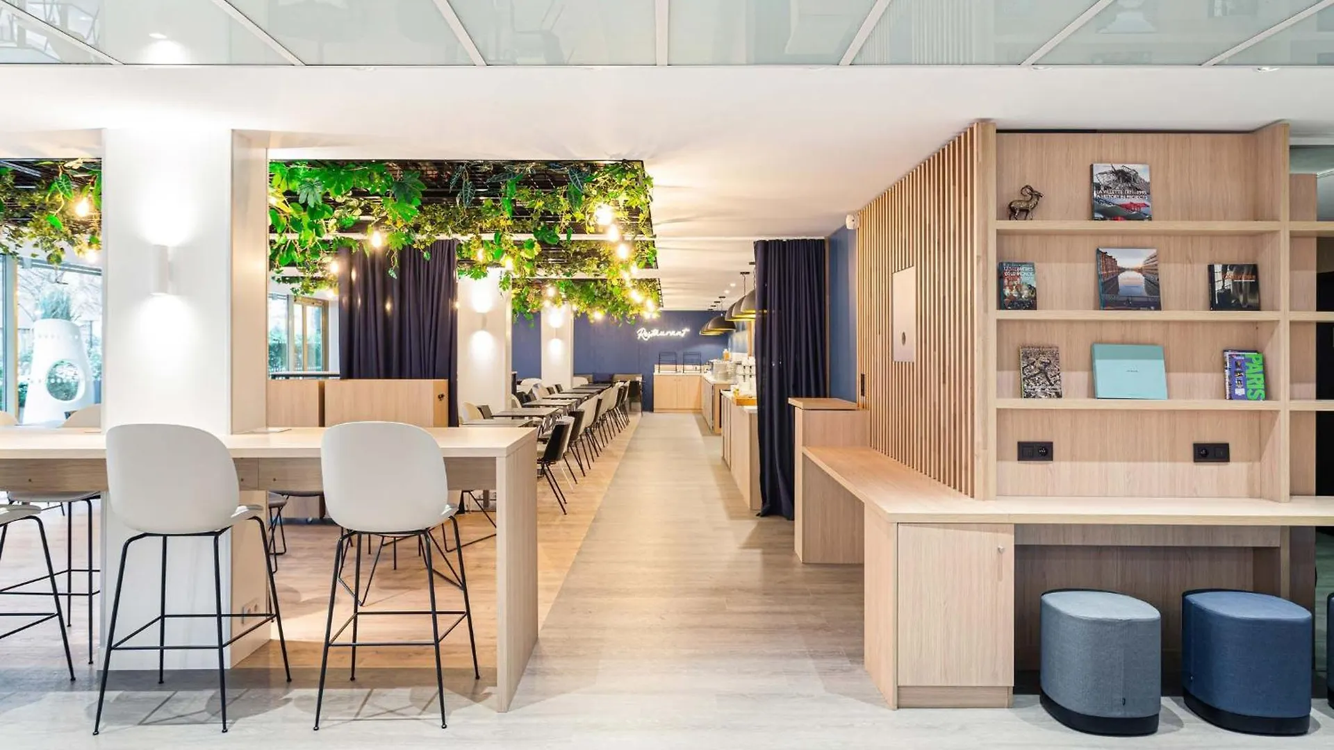 Express Paris-canal De La By Ihg